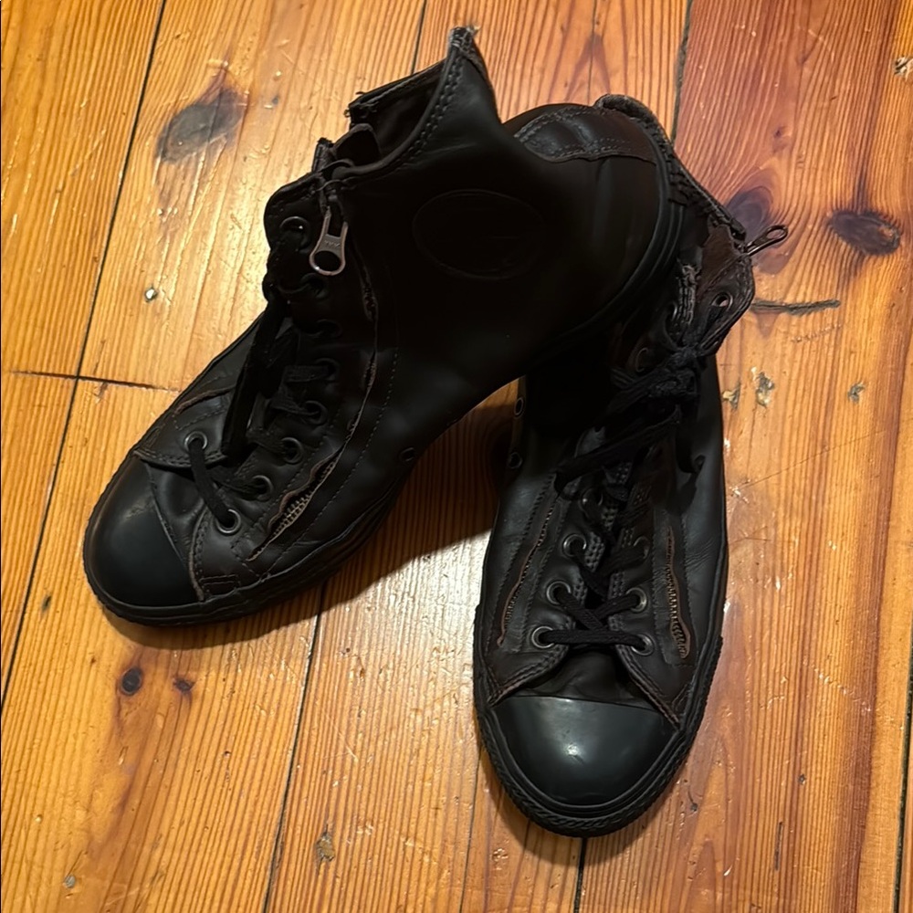 Men's Leather Converse High-Top Sneakers